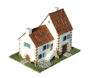CUIT Ceramic Building Construction Kit, Traditional Czech House (1:87) - Picture 1 of 5