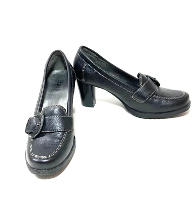 BASS BLACK LEATHER HEELS, FRONT BUCKLE DETAIL, WOMEN'S SIZE 5, EUC - Image 1 of 4