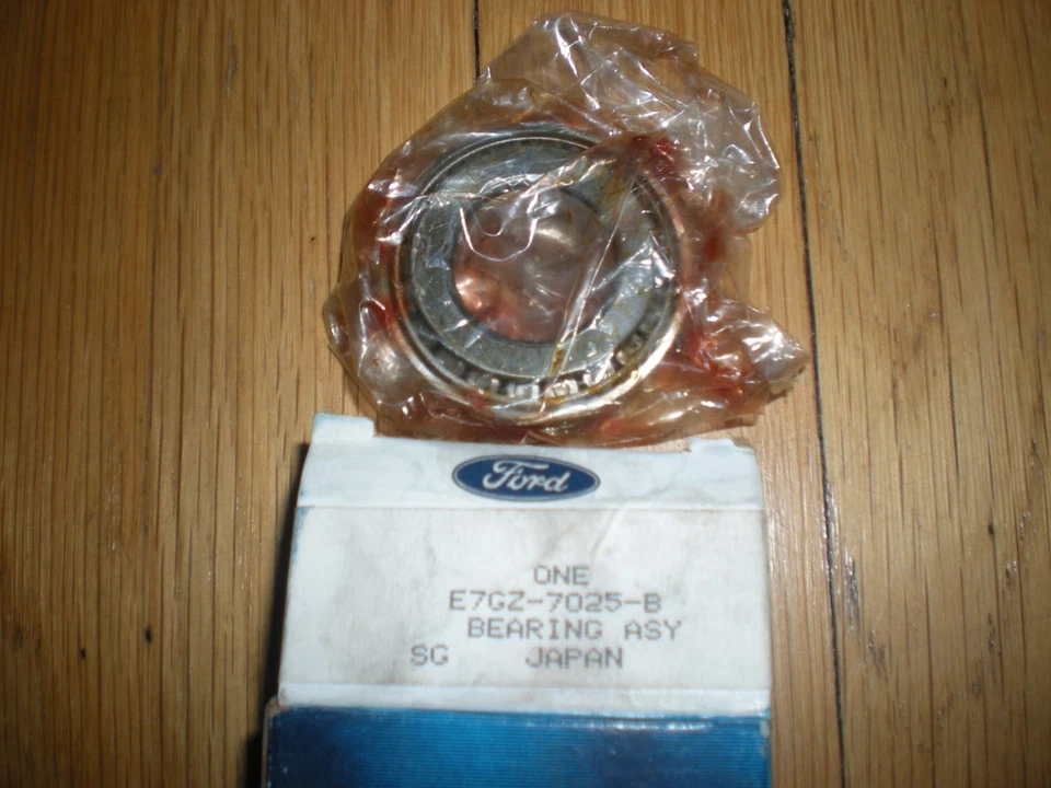 NOS 1987 88 89 水星跟踪器 MTX 输入轴前轴承 E7GZ-7025-B — 第 1/1 张图片