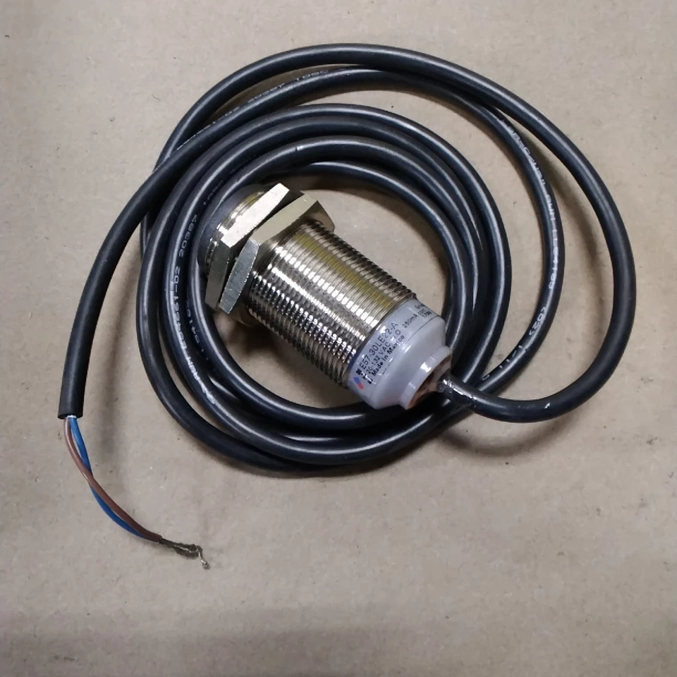 Eaton E57-30Le22-A1a Proximity Sensor, E105 - Image 1 of 3