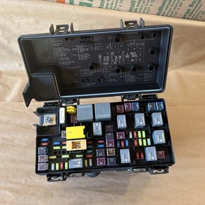 15-20 Town & Country Fuse Relay Box Integrated Power Module TIPM 68239606AA - Picture 1 of 6