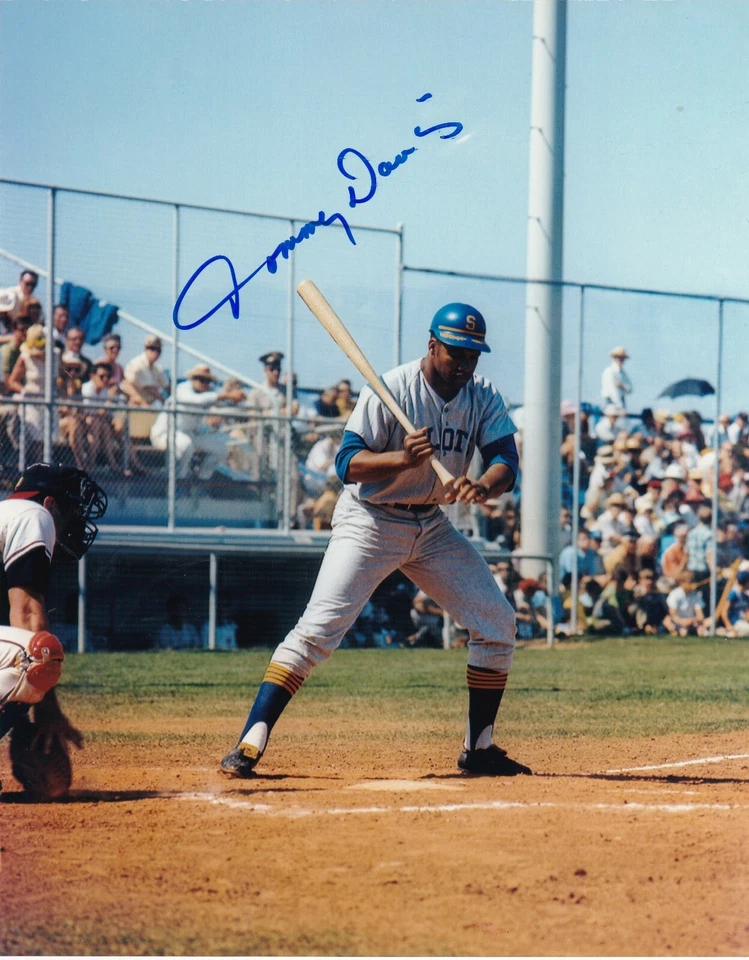 TOMMY DAVIS  SEATTLE PILOTS  ACTION SIGNED 8x10 - Image 1 of 1