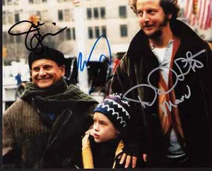 Macaulay Culkin Daniel Stern (Marv) Joe Pesci Signed Home Alone 2 Photo POP COA - Picture 1 of 1