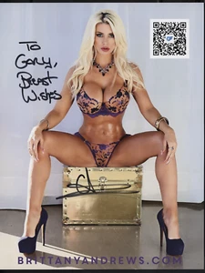 Foto promocional autografiada de actriz adulta de Brittany Andrews 8,5x11 con certificado de autenticidad WWE40-141 - Imagen 1 de 2