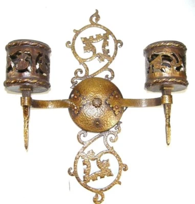 ANTIQUE GOTHIC REVIVAL PAMCO 2 TORCH LIGHT HAMMERED BRASS WALL SCONCE ORNATE - Image 1 of 4