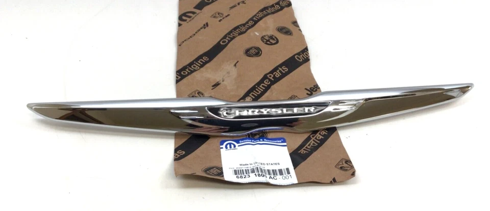 Chrysler 300 2016 parrilla delantera Chrysler alado emblema victoria placa de identificación nuevo fabricante de equipos originales Foto 1 de 4