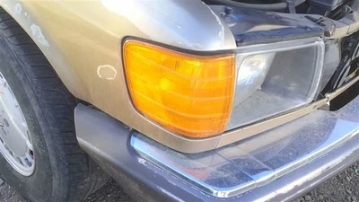 Luz de esquina/estacionamiento para pasajeros 126 tipo 560SEC 86-91 MERCEDES 560 26268881 Foto 1 de 4