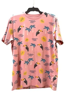 Free Planet T-shirt Men’s Size Medium Shirt Tee Palm Trees Toucan Birds - Image 1 of 4