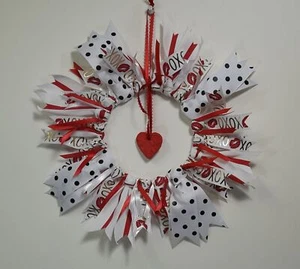 Handmade Valentines Day Ribbon Wreath Decoration Garland Party Decoration - Picture 1 of 4