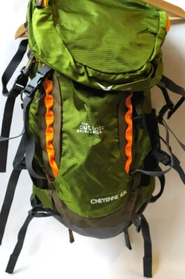Black Crevice Rucksack Cheyenne, 45 Liter grün Wander  Trekking Schule Abverkauf - Bild 1 von 4
