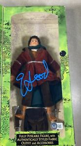 Lord Of The Rings  12" ELIJAH WOOD  Signed "Frodo"  Action Figure  BECKETT