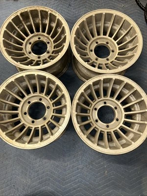 "Ruedas originales Kelsey Hayes Turbine 15x8,5"" 6 pernos Chevy camión blazer 1975" Foto 1 de 4