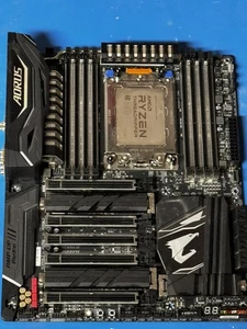 Gigabyte X399 Aorus Gaming 7 sTR4 ATX Motherboard  AMD Ryzen Threadripper 1900X - Picture 1 of 4