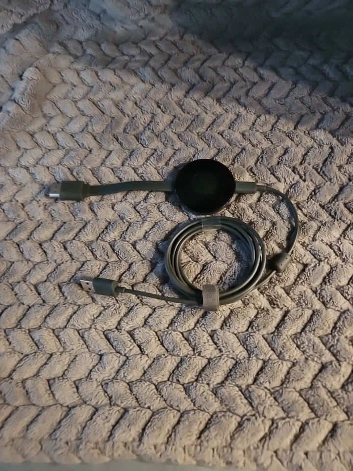 Медиастример Google Chromecast 1080p NC2-6A5 2-го поколения высокой четкости с адаптером шнура USB - Изображение 1 из 4