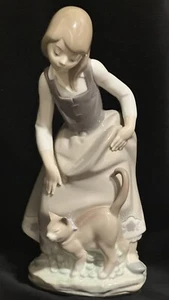  Lladro Porzellanfigur „Kleines Mädchen mit Katze“ #1187 glänzend NEUWERTIG - Bild 1 von 4