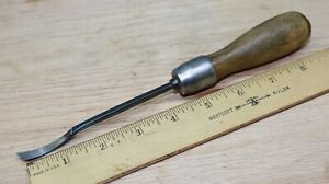Old wood tools Vintage 1/4" short bent wood carving skew gouge