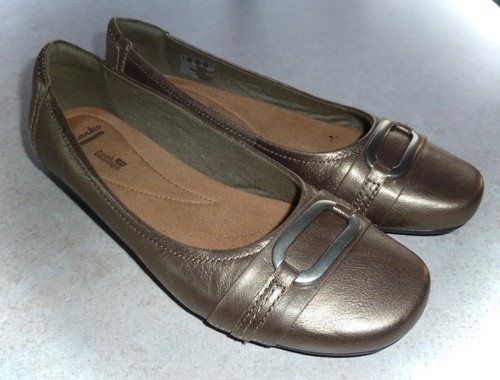 COLLEZIONE CLARKS *PIATTI BIANCHI PUNTA ROTONDA* BRONZO con dettaglio fibbia donna 8m
