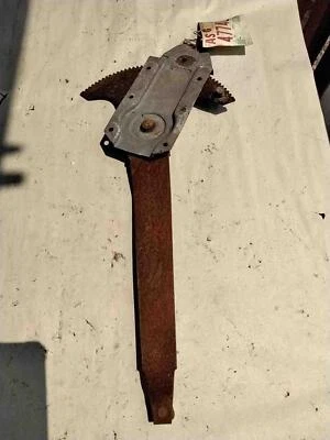 Регулятор левой передней двери 1985 1986 1987 1988 1989 1990 1991 FORD VAN E150 - Изображение 1 из 2