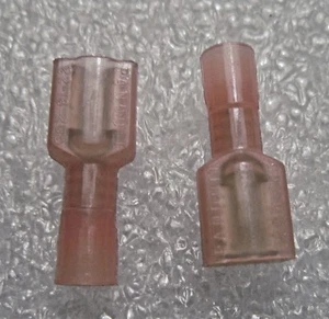 DFN18-205FIB PANDUIT TERMINALS DISC NYLON FULLY-INSULATED 10-PC LOT - Picture 1 of 3