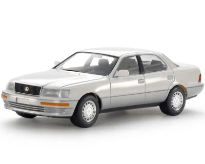 Tamiya Lexus LS400 1:24 24114 modellismo - Immagine 1 di 4