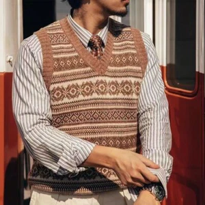 Vintage Fair Isle Pattern 100% Wool Waistcoat Winter Men Knitted Vest Retro New - Picture 1 of 8