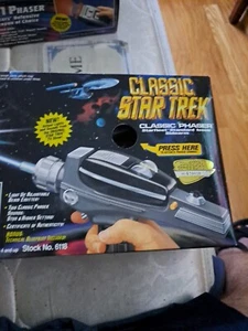 Rare unopened 1994 Star Trek Classic Phaser Playmates Cosplay Starfleet Sidearm - Picture 1 of 4