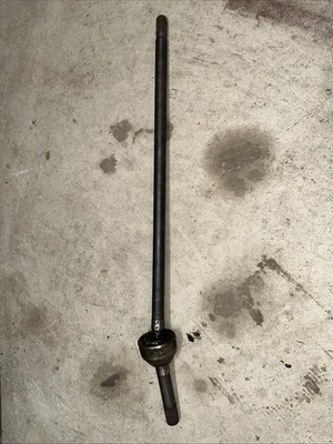 Suzuki Samurai Front Axle Shaft Long Side - Image 1 of 3