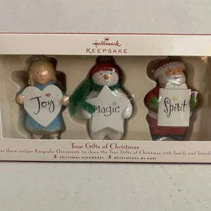 ❤️ Hallmark True Gifts of Christmas -3 Ornament Set Weihnachtsmann, Schneemann, Engel -2007  - Bild 1 von 6