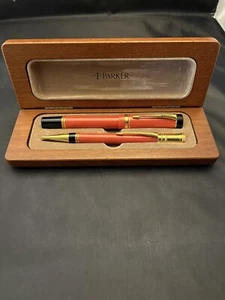 Vintage Parker Duofold Boxed Fountain Pen & Pencil "Big Red"C1990 - Picture 1 of 8