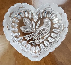 Vintage Hofbauer Byrdes Bird Collection Lead Crystal Bowl 5" HEART Bowl Germany - Picture 1 of 8