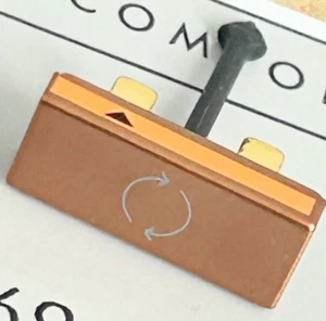 Etichetta Dyson pronta per il volo. (2 pin/oro) per piastra per capelli Corrale 971469-10 (4 - Foto 1 di 8
