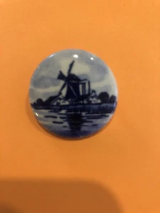 Vintage Blue Delft Windmill pin/brooch signed delft/Holland - Picture 1 of 1