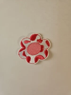 Pink Flower Embroidered Patch / Embroidery For Clothing Repair And Accessories - Image 1 of 4