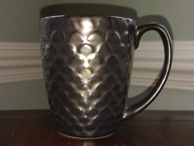 CUISINART Ceramic Stoneware Anais Collection Coffee Mug Cup Brown Bronze Scallop - Image 1 of 4