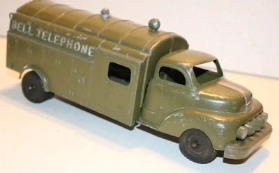 Camión telefónico Hubley Bell # 504: camión de trabajo Hubley de metal vintage Foto 1 de 4