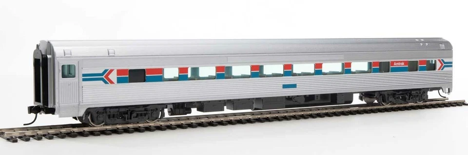 Walthers 910-30016 HO Amtrak Phase I 85' Budd Large-Window Coach RTR