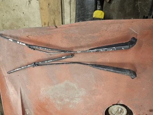 1968 Corvette Windshield Wiper Arms With Trico Blades Original GM Pair 68 - Bild 1 von 9