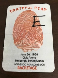 Grateful Dead - 26 de junio de 1988 - Pittsburgh Civic Arena pase satinado detrás del escenario - Imagen 1 de 2