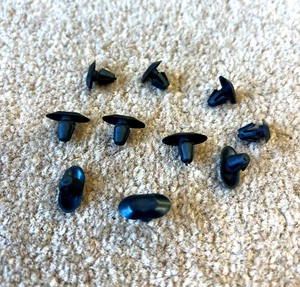 PASST ZU VAUXHALL SCHWELLER ZIERLEISTE DICHTUNG KUNSTSTOFF WETTERLEISTE GUMMI ZIERLEISTEN CLIPS - Bild 1 von 9