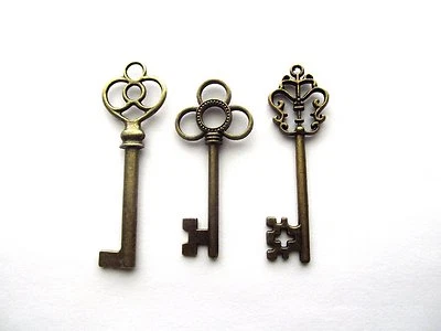 NUEVO 3 Llaves Rústicas Antiguas Estilo Vintage Bronce Castillo Cárcel Esqueleto LLAVE #510 Foto 1 de 2