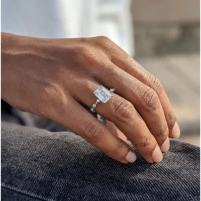 18k White Gold IGI Certified 3.20 Ct Emerald Cut Lab Created Diamond Ring - Image 1 of 4