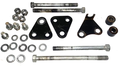 Suzuki TS90 1971 motor monta placas y pernos tuercas arandelas de colección OEM 1970 Foto 1 de 4