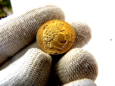 MONEDA DE ORO 1850 A FRANCIA 20 FRANCOS Foto 1 de 4