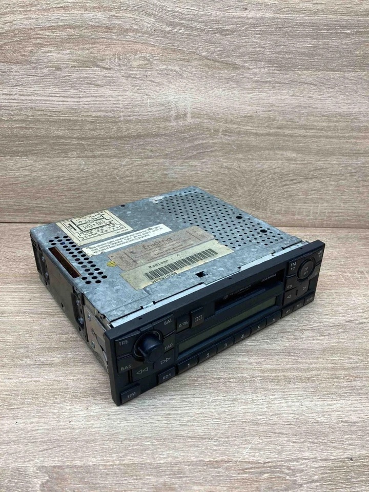 1J0035186B 7648227060  Radio/CD/DVD/GPS head unit Fits for Volkswagen PASSAT B5 - Photo 1/4