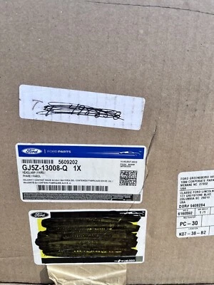 GJ5Z-13008-Q Headlight Driving Head light Headlamp Passenger Right Side - Image 1 of 2