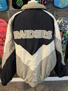 Vintage 90’s Oakland LA Raiders Jacket Men’s Size 3XL Coat Vegas Puffer - Bild 1 von 20