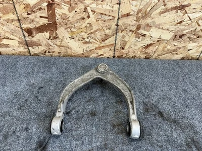 BRAZO DE CONTROL SUPERIOR DELANTERO IZQUIERDO LADO DEL CONDUCTOR VOLVO XC90 2016-2025 OEM Foto 1 de 4