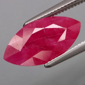¡Gema de museo de 3,40 quilates! Top Natural GRANDE Rojo Rosa Normal Calentado Rubí Myanmar - Imagen 1 de 4
