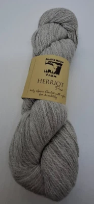 (209 €/kg):  100 g Juniper Moon HERRIOT FINE, Baby-Alpaka, Fb. 2001 #7569 - Bild 1 von 2