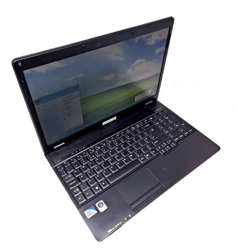 Vintage Widnows XP Laptop Acer Celeron 1.80Ghz 2GB 160GB 15.6" WIFI retro - Image 1 of 4